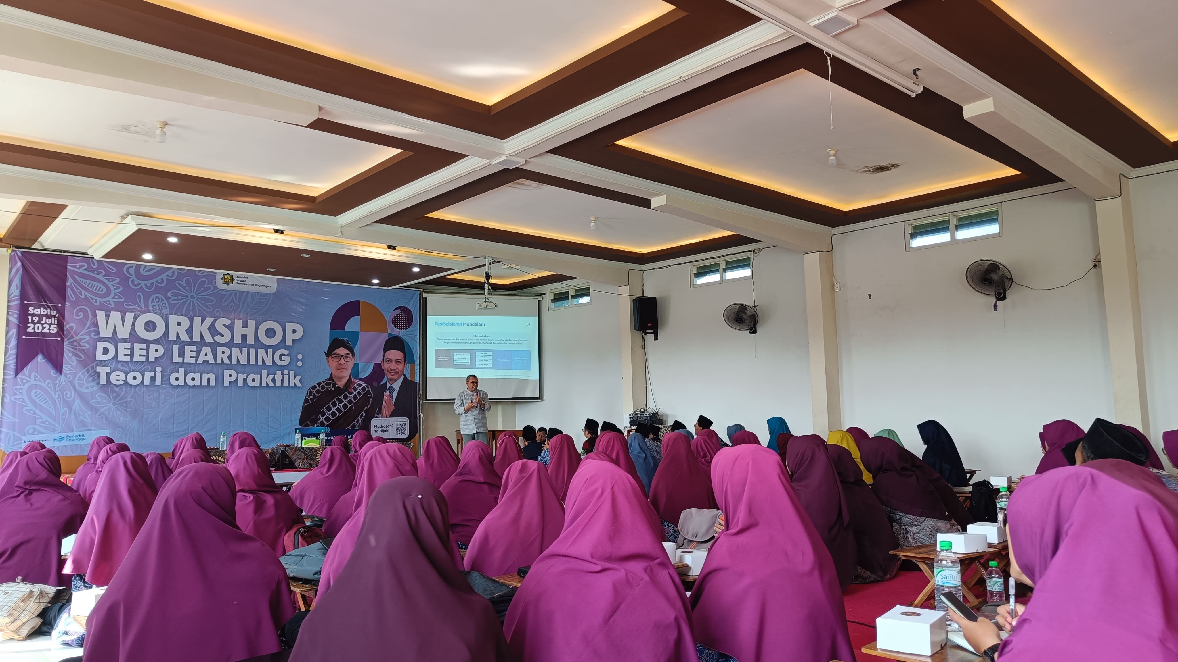 MI Hidayatun Najah Laksanakan Program Literasi untuk Tingkatkan Minat Baca Siswa