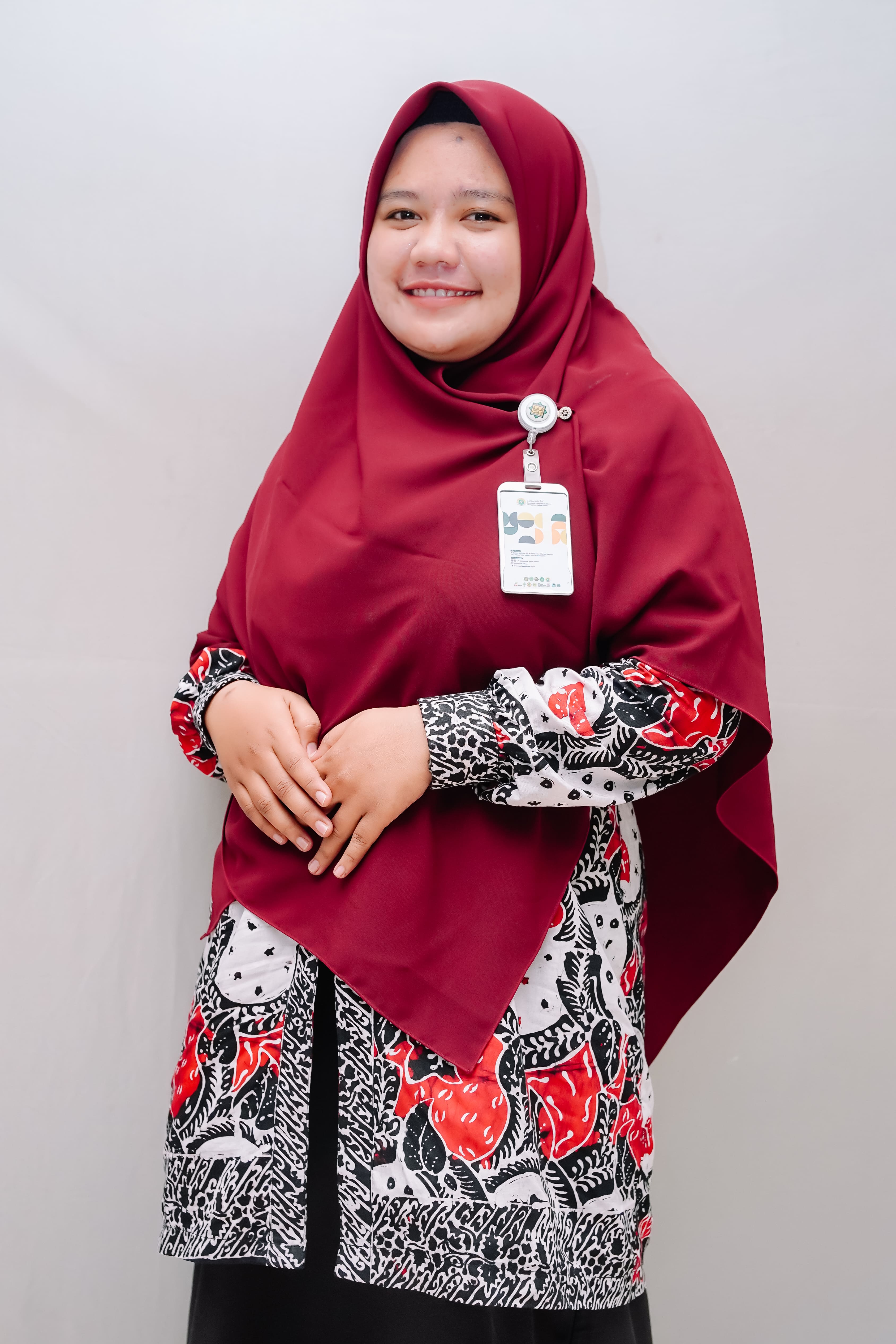 Lusi Handayani, S.Hum